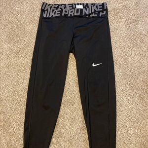 Nike Pro Intertwist leggings size L